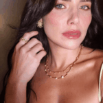 Leticia Collin usa joias Carla Amorim