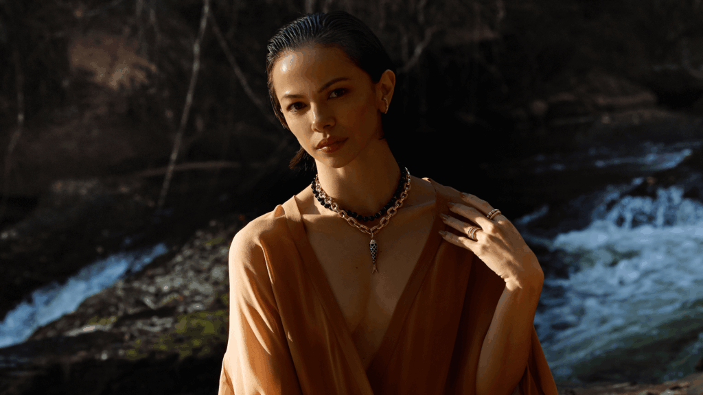 Coleção Caminho das Águas, joias em ouro 18K de Carla Amorim