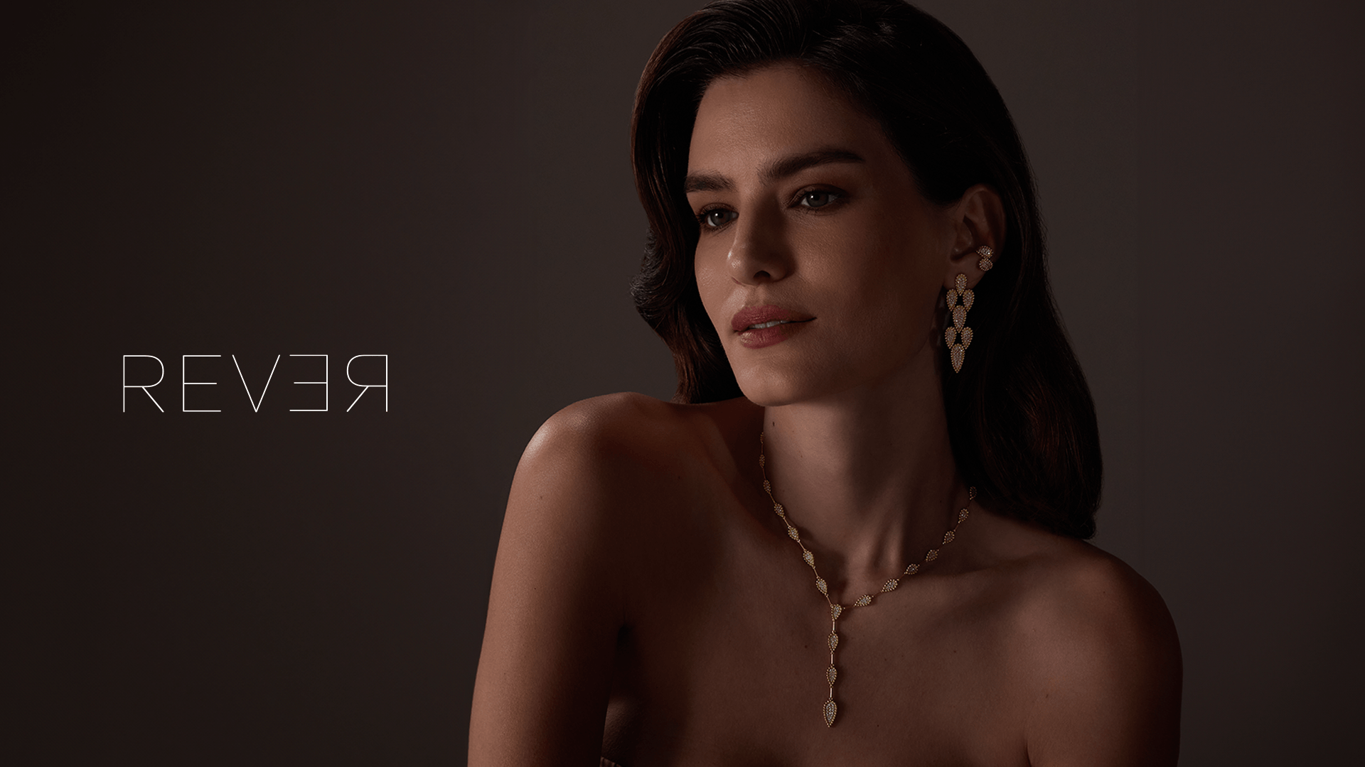 Coleção Rever, joias em ouro 18k de Carla Amorim